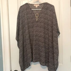 Adorable black and white Michael Kors blouse